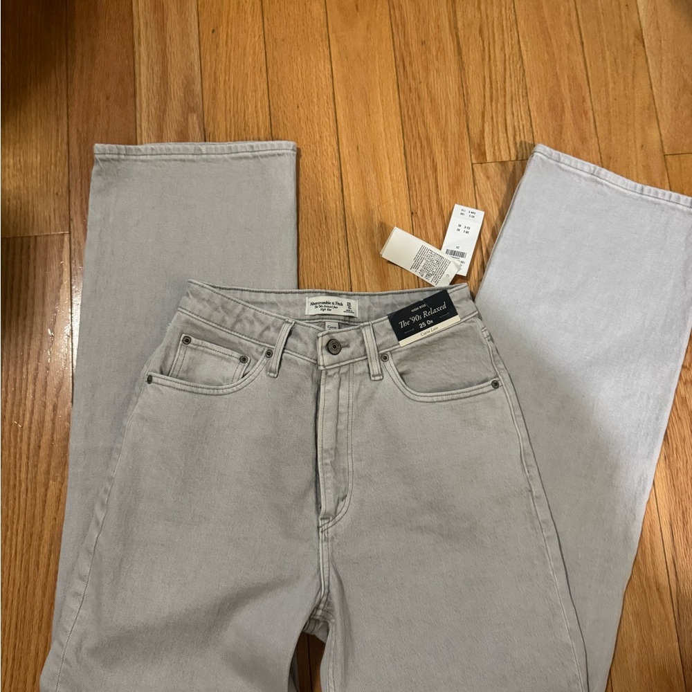 Gray High-Waisted Jeans